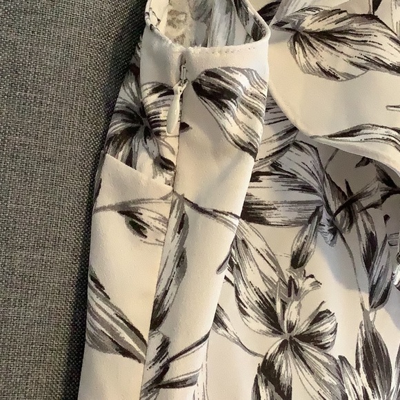 💥 Banana Republic one shoulder gray floral dress sz 2 - Picture 5 of 13